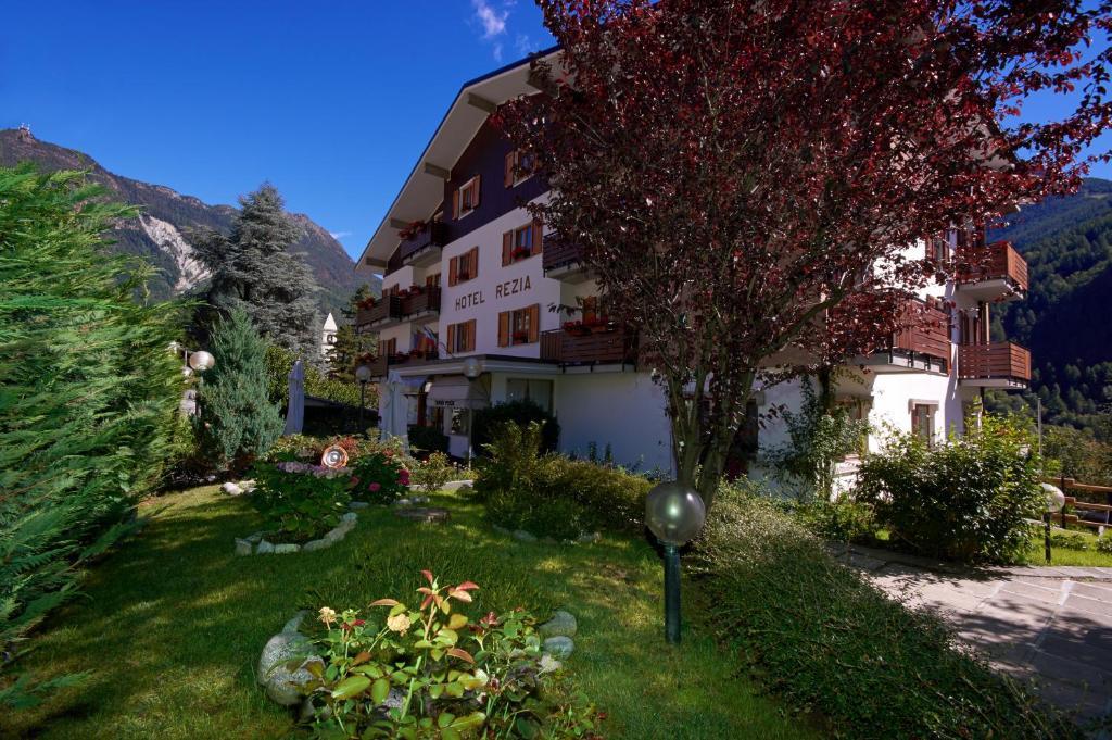Rezia Hotel Chiesa in Valmalenco Exterior foto